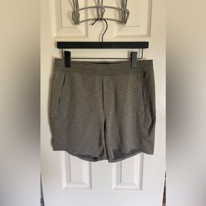 lululemon Balancer 6” short heathered rover medium men’s